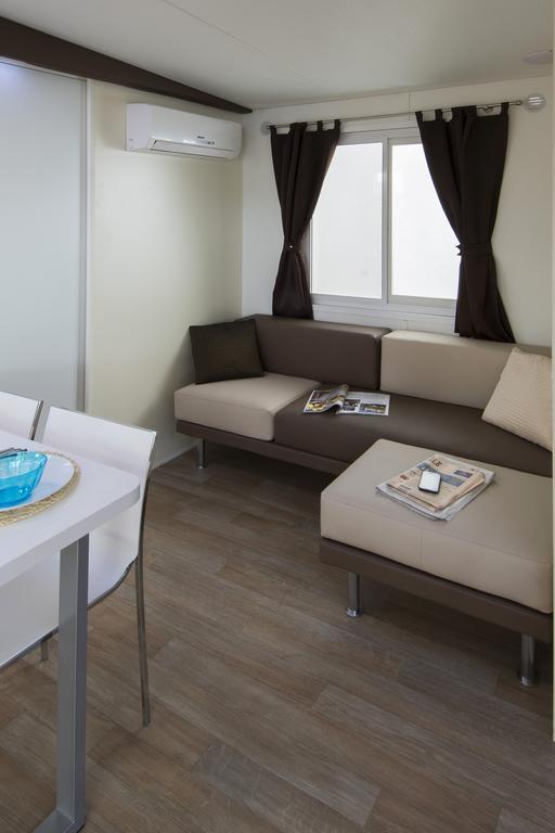 Mobile Homes Sunset Beach Замбратия Екстериор снимка